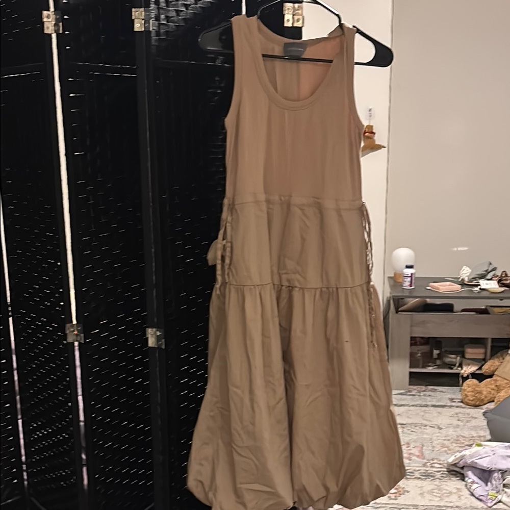 Elegant Tan Sleeveless Dress